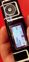 Nokia 7280, 2004 (author: Pl Berge, distributed under  Creative Commons Attribution-Share Alike 2.0 Generic)