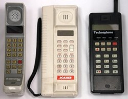 Mobile phones 1985-86: Motorola 8000S, Mitsubishi Roamer, Technophone PC135 Mobile phones 1985-86: Motorola 8000S, Mitsubishi Roamer, Technophone PC135