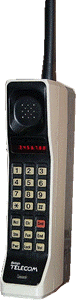 Motorola Dynatac 8000X, 1985 (authur:Redrum0486, distributed under Creative Commons Attribution ShareAlike 3.0) Motorola DynaTAC 8000X, 1985 (authur:Redrum0486, distributed under Creative Commons Attribution ShareAlike 3.0)